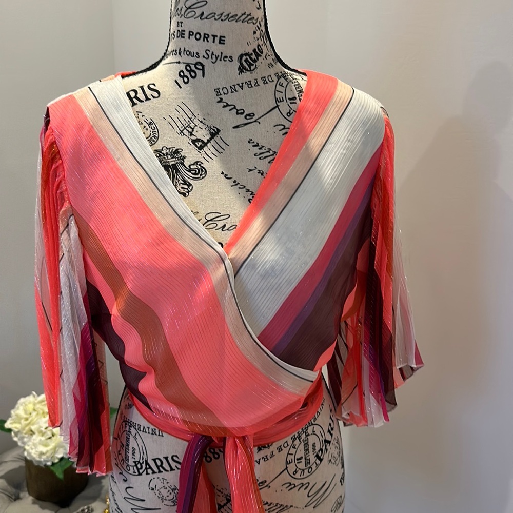 Express multi colored blouse. Size L